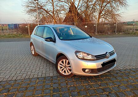 VW Golf Volkswagen 1.2 TSI 63 kW Style