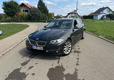 BMW 520d xDrive Touring Luxury Line