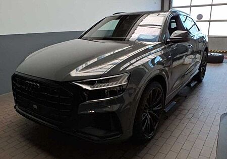 Audi Q8 55 TFSI qu competition + Tiptr. AHK Pano HUD