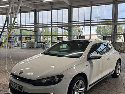 Volkswagen VW Scirocco 2.0 TDI R-Line | Panorama | TÜV neu