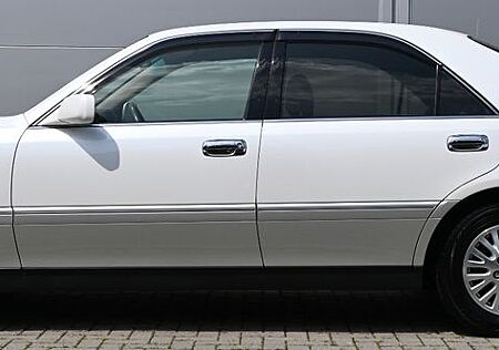 Toyota Crown Royal Saloon