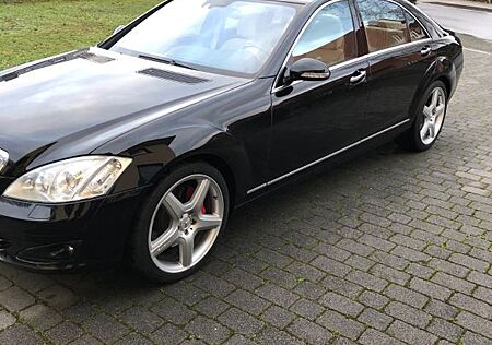 Mercedes-Benz S 500 L -