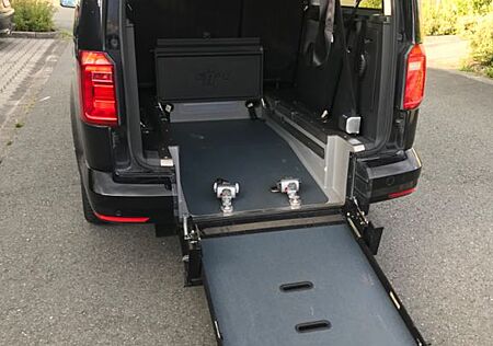 VW Caddy Volkswagen Maxi DSG Rollstuhlrampe Navi-Kamera-PDC