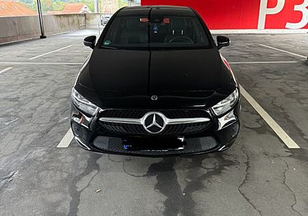 Mercedes-Benz A 200 d DCT -