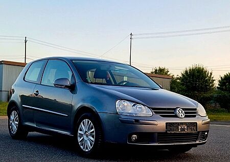 VW Golf Volkswagen 1.6 Tour . Tüv Neu