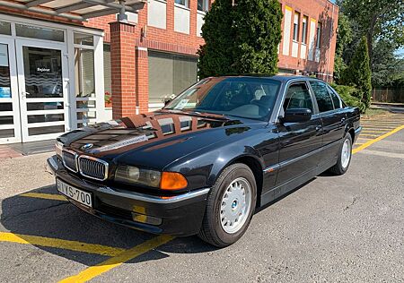 BMW 728iA 1996