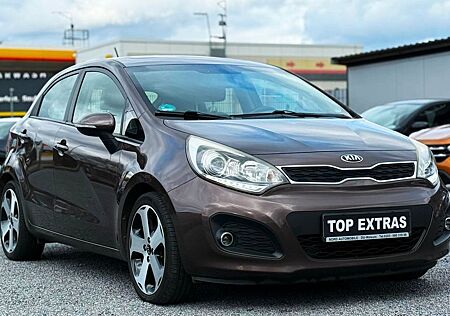 Kia Rio FIFA World Cup Edition *VOLLAUSSTATTUNG*1.HD