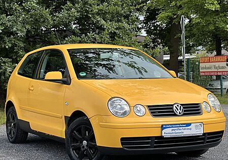 VW Polo Volkswagen IV Basis 1.2*2.Hand*TÜV/AU-NEU*Radio*AHK*BC