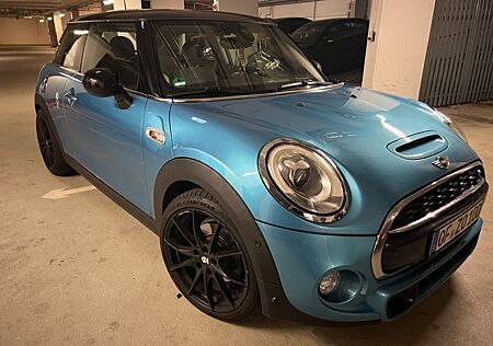 Mini Cooper S / head up/ panorama/ vollaustatung