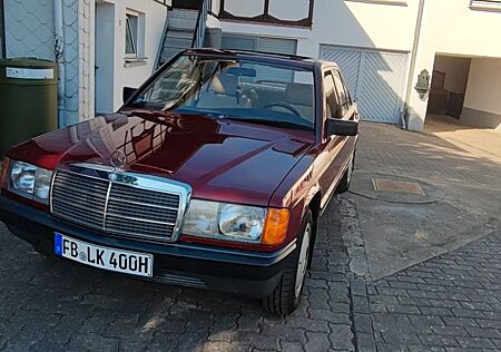 Mercedes-Benz 190 E