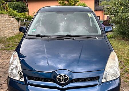 Toyota Corolla Verso 2.2-l-D-CAT Executive Executive