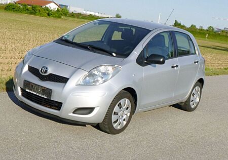Toyota Yaris Cool, 114.717 km, 1. Hand