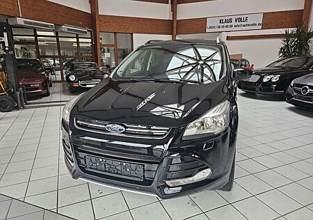 Ford Kuga 1.5 EcoBoost 4x4 Titanium AHK Navi SHZ PDC