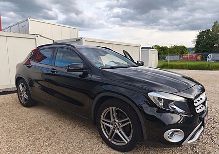 Mercedes-Benz GLA 200 d, Automatik , FACELIFT - 2.hand