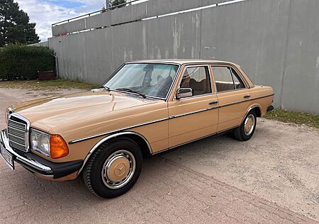 Mercedes-Benz 230 W123 E230 H-Zulassung