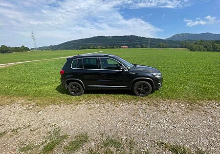 VW Tiguan Volkswagen 2.0 TDI 130kW 4MOT BMT Sport & Style ...