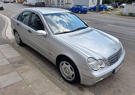 Mercedes-Benz C 240 2.Hand gepflegt Tüv Neu Navi Klimaaut.PDC