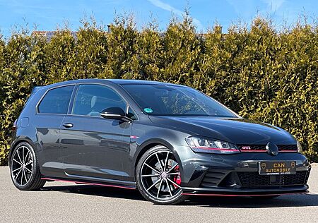 VW Golf Volkswagen VII Lim. GTI Clubsport BMT-Aut.-Navi-Alcant