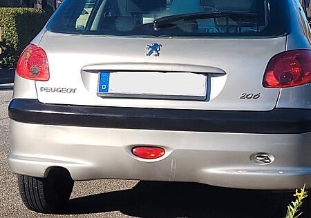 Peugeot 206 TÜV NEU 1.1 Filou 60 Filou