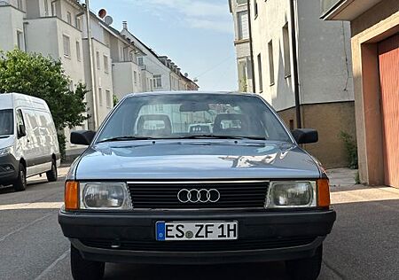 Audi 100 Gepflegt H-Gutachten ZV Servo 2.3 5 Zylinder