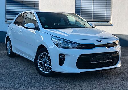 Kia Rio 1.0 T-GDI Dream-Team Edition * 1.Hand *