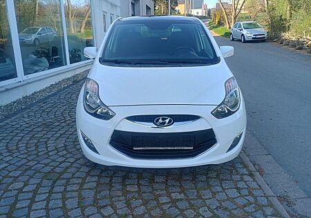 Hyundai ix20 1.6 CRDi YES! Silver blue