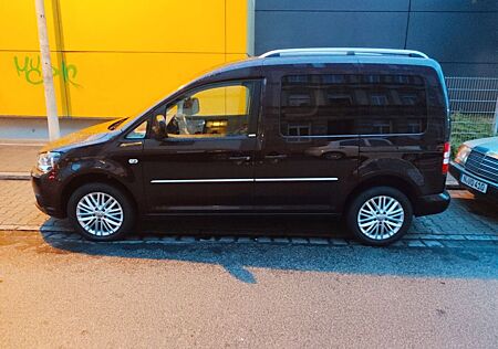 VW Caddy Volkswagen 1,6TDI 75kW BMT DSG CUP 5-Sitzer CUP B...