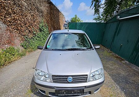 Fiat Punto 1.2 8V Nugget 2 tuerig neue HU