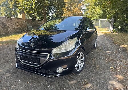 Peugeot 208 Allure