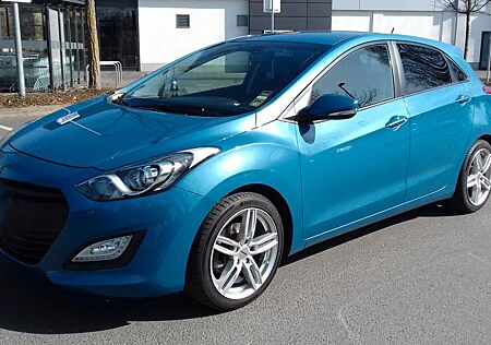 Hyundai i30 1.4 Intro Edition Intro Edition