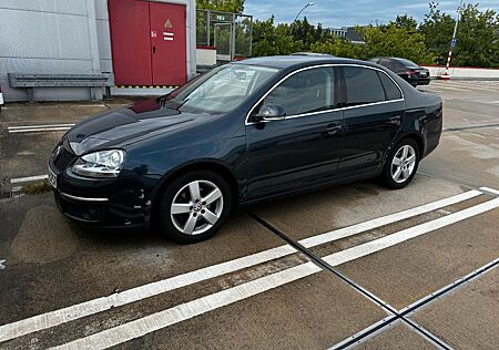 VW Jetta Volkswagen 2.0 FSI Sportline Sportline
