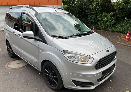 Ford Tourneo Courier Titanium