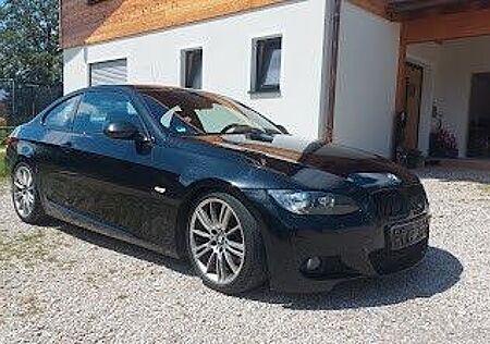 BMW 325d Coupé -