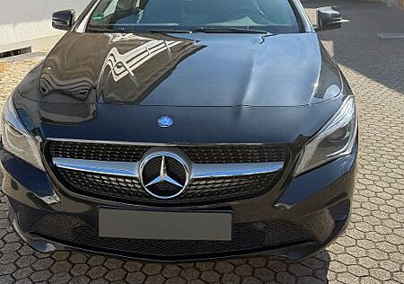 Mercedes-Benz CLA 200 CLA200d Coupé incl. Winterkompletträder ALU