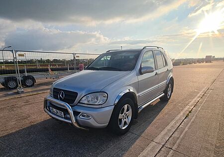 Mercedes-Benz ML 270 CDI - Gepflegt TÜV Sonderausstattung