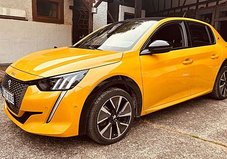 Peugeot e-208 GT - 8fach, Navi, Temp, Sitzheiz, 11 KW AC
