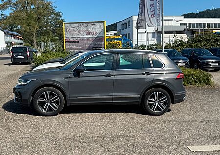 VW Tiguan Volkswagen Elegance 4Motion*AHK*Panorama