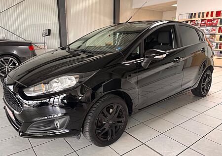 Ford Fiesta Celebration 1,25 aus erster Hand