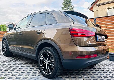 Audi Q3 2.0 TFSI quattro -