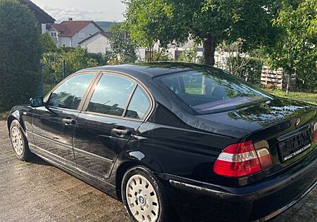 BMW 318i - mit Schiebedach
