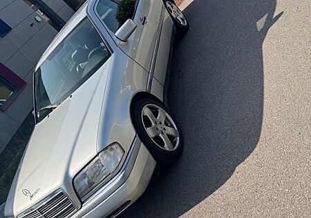 Mercedes-Benz C 180 ELEGANCE