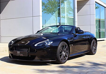 Aston Martin V12 Vantage S Roadster | Schwarz/Schwarz | 2.Hd