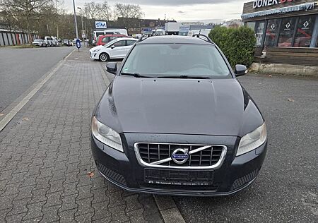 Volvo V70 Export 100 kW (136 PS), Schalt. 6-Gang, F...