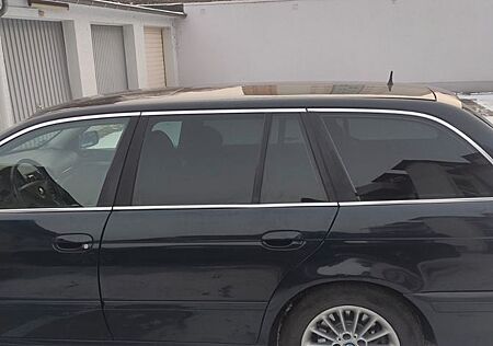BMW 520i Touring -