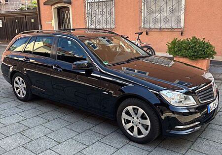 Mercedes-Benz C 180 T BlueEFFICIENCY -
