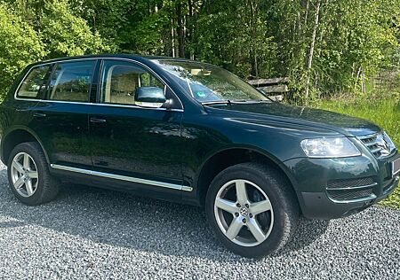 VW Touareg Volkswagen 3.0 V6 TDI Individual 4Motion