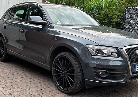 Audi Q5 2.0 TFSI S tronic quattro -