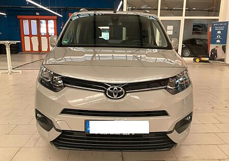 Toyota Pro Ace Proace City 1,5-l-D-4D 96kW L1 Executive Aut...
