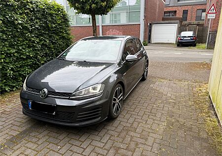 VW Golf Volkswagen 2.0 TDI BMT GTD GTD