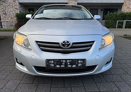 Toyota Auris 1.6-l-Dual-VVT-i Executive